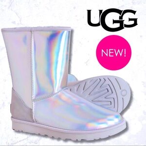 BNIB UGG® Women's Glacier Grey Classic Short Iridescent Boots - Leather